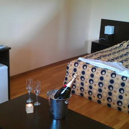 克里苏拉生态酒店 Klisura (Plovdiv)