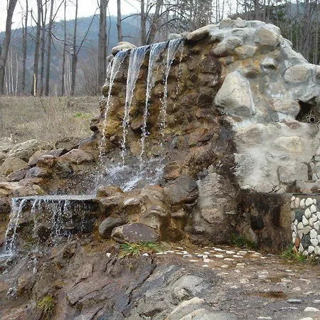 克里苏拉生态酒店 Klisura (Plovdiv)